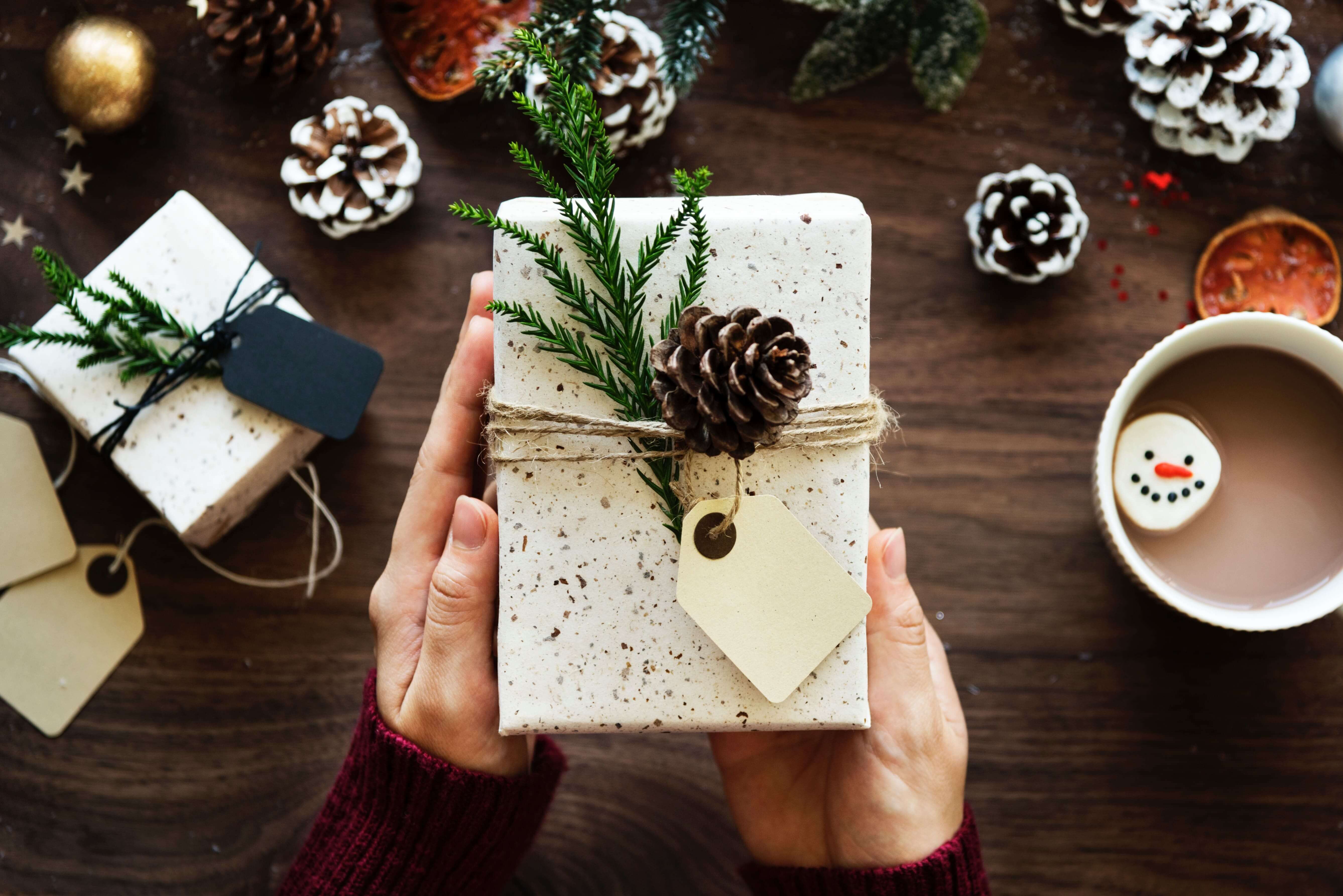 How to Give the Perfect Gift